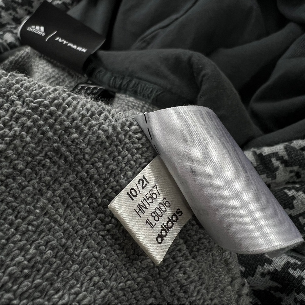 SOLD ARCHIVE - IVY PARK Adidas Hoodie - Picture 10 of 10